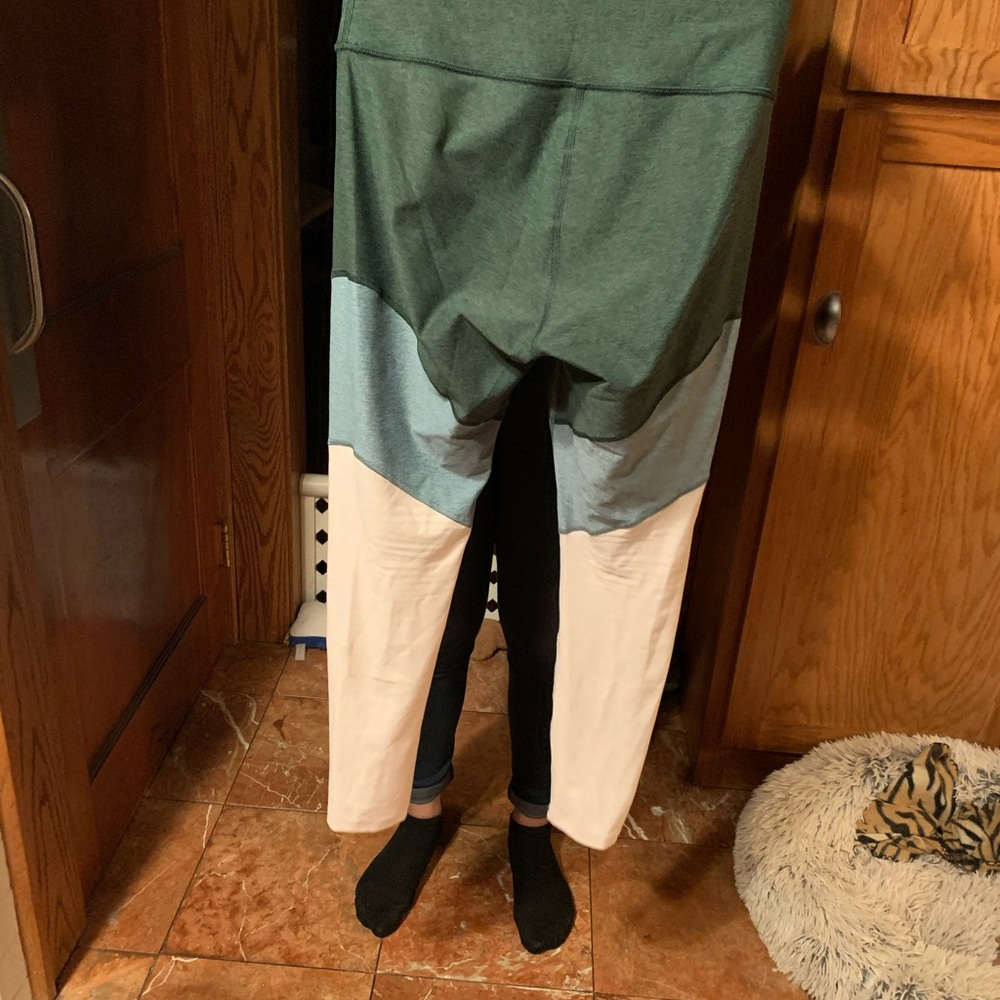 Outdoor voices leggings Medium